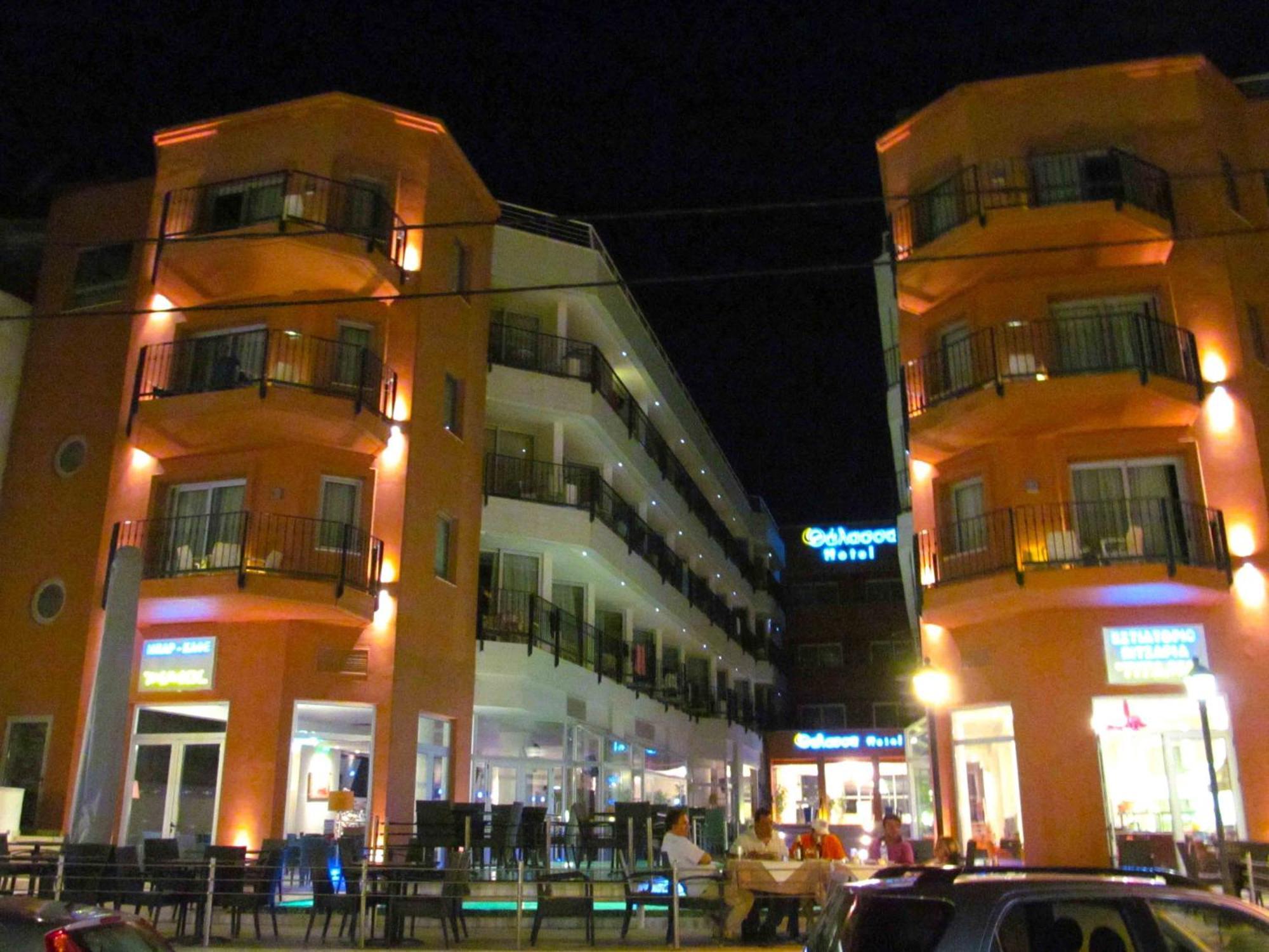 Thalassa Hotel Loutra Edipsou  Exterior photo